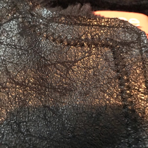 Joe Fresh Faux Shearling Vest Black - Picture 5 of 6